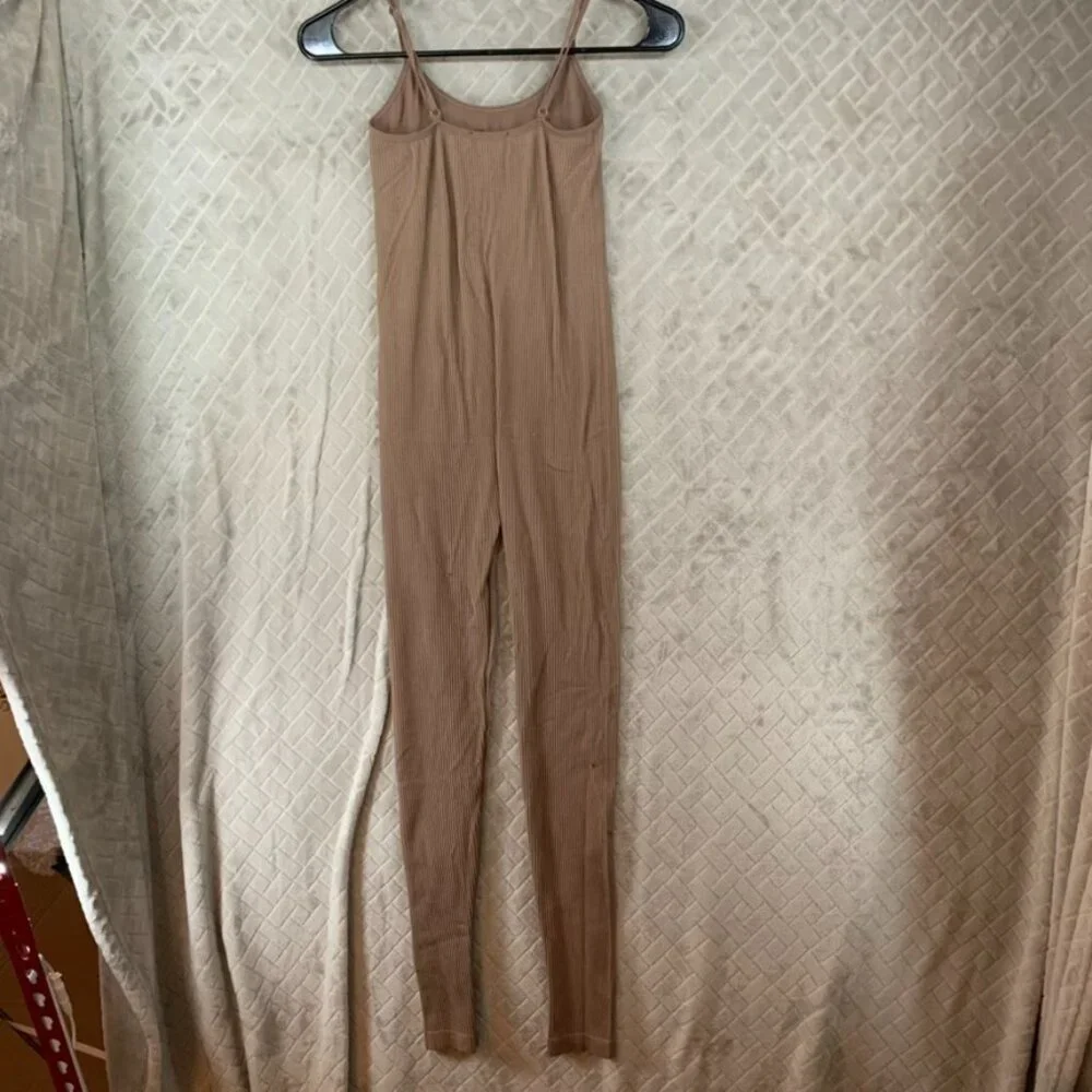Popular 21 Womans Small Jumpsuit Brown Ribbed Sleeveless Adjustable Stretch - Picture 11 of 14